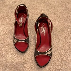 Yves Saint Laurent size 37 shoes